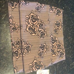 Lularoe Cassie small